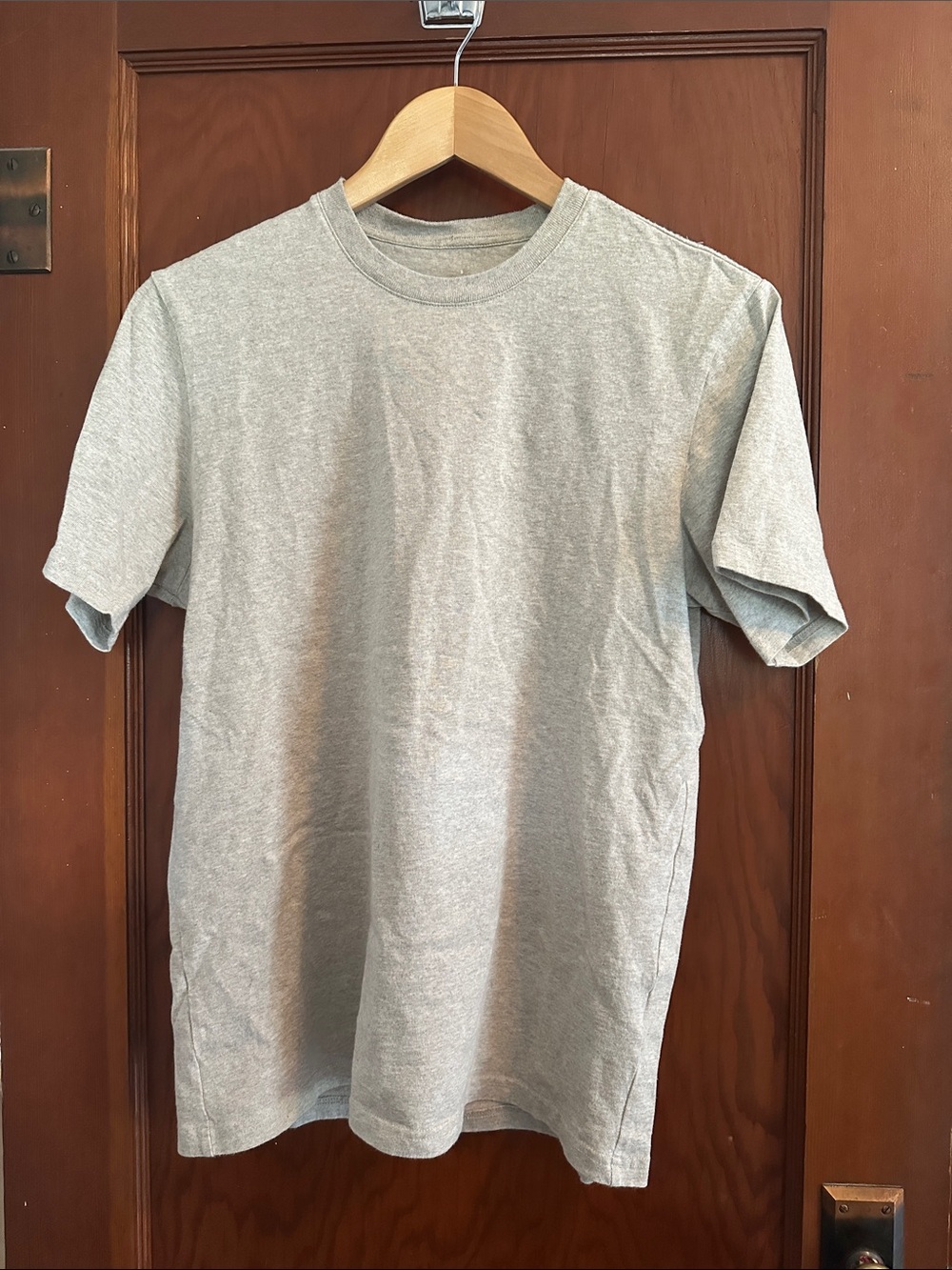 Everlane men’s essential organic crew cut tee heathered gray color size small - Picture 2 of 4